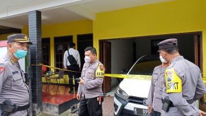 TKP pembunuhan sekeluarga di Magelang