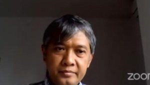 Arif Zulkifli.
