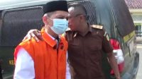 Mantan Rektor Universitas Lampung Karomani saat hendak menjalani sidang dakwaan Selasa, 10/1/2023.| ist