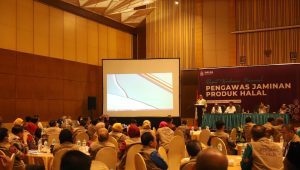 Rakornas Pengawas Jaminan Produk Halal, di Jakarta pada 30/1/2023.