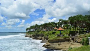 Pantai Batu Hiu