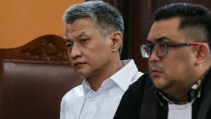 Sidang Hendra Kurniawan dan Agus Nurpatria ditunda pekan depan