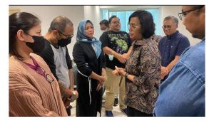 Sri Mulyani besuk korban David di RS Mayapada