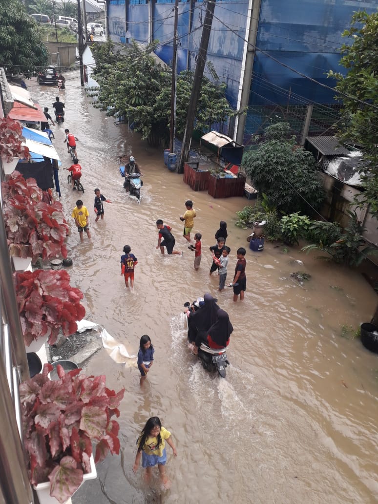 Hujan Sejak Minggu Malam, 11 Kecamatan di Bekasi Terendam