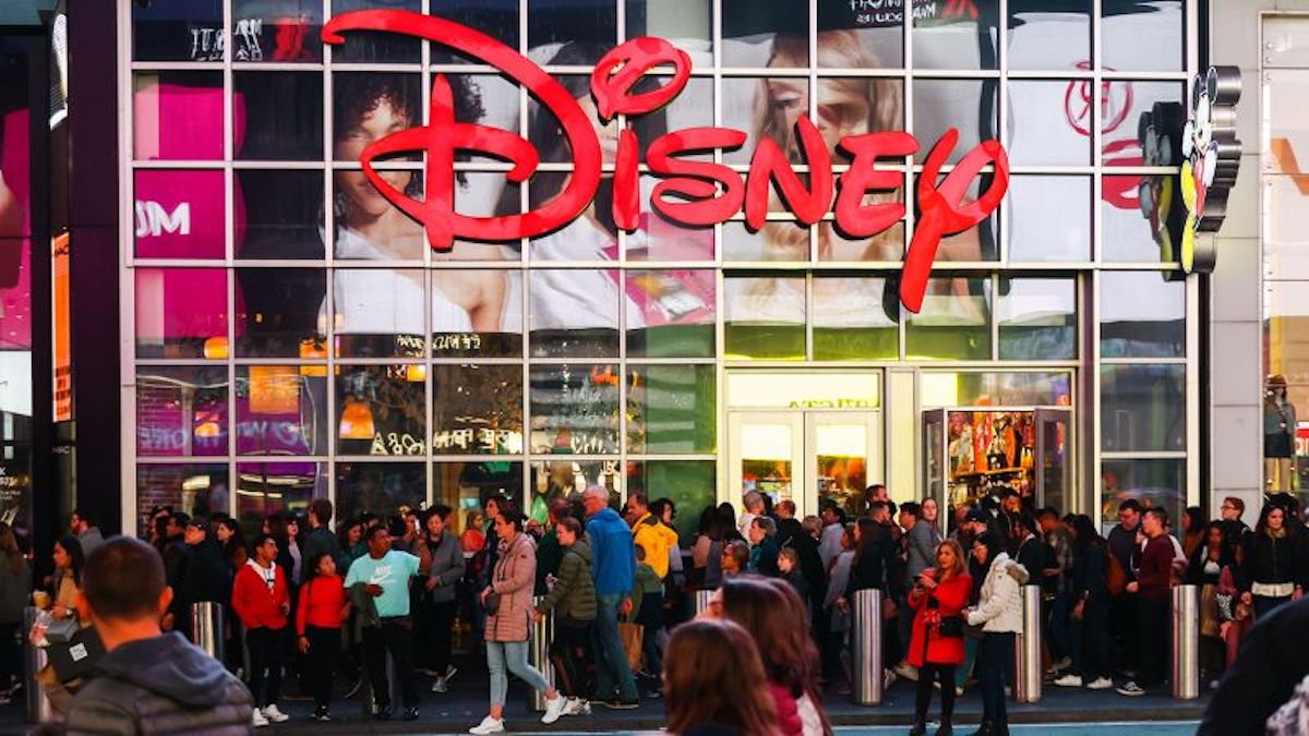 Disney umumkan PHK 7.000 karyawan