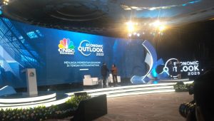 Menkeu Sri Mulyani berbicara dalam Economic Outlook 2023 Menjaga Memontem Ekonomi di Tengah Ketidakpastian, Selasa, 28/2/2023. | Novia Suhari/Forum Keadilan