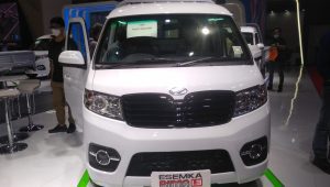 MOBIL listrik Esemka Bima Ev keluaran pabrik mobil ESEMKA.