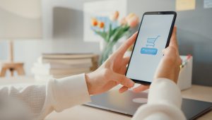 Ilustrasi Belanja Online