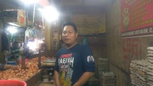 Pedagang di Pasar Kramat Jati
