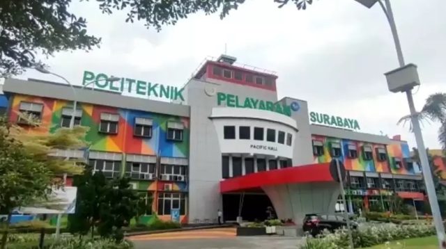 Politeknik Pelayaran Surabaya.