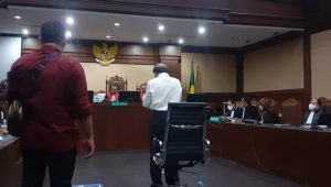 Surya Darmadi divonis 15 tahun penjara dan denda Rp1 miliar.