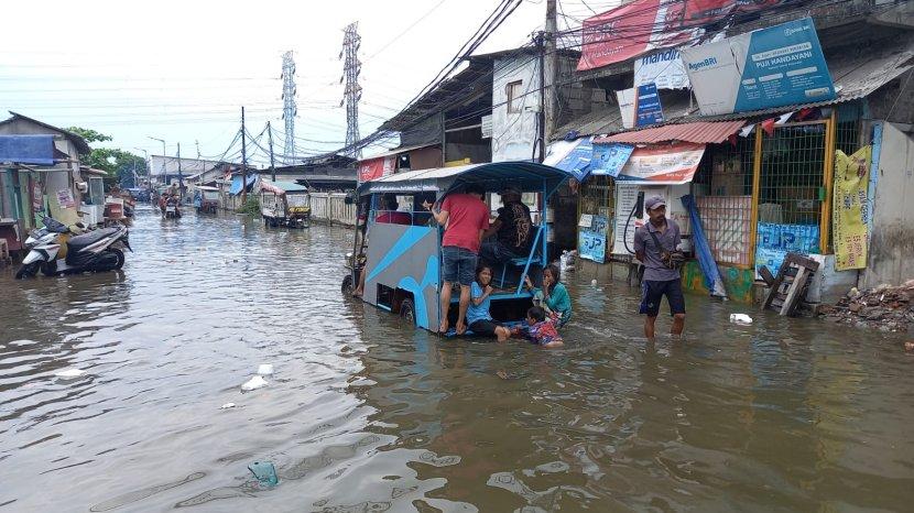BPBD DKI Jakarta Imbau Warga Jakut Waspadai Banjir Rob