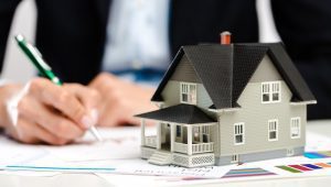 Kaum milenial bingung pilih rumah tapak atau apartemen? Simak ulasannya