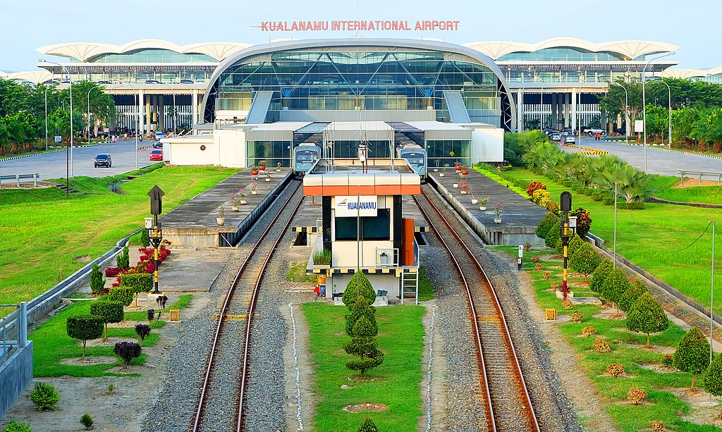 Bawa 3 Kotak Bika Ambon Didenda Rp2 Juta, Penumpang Cekcok dengan Petugas di Bandara Kualanamu