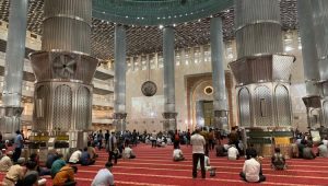 Salat Jumat di Masjid Istiqlal, Jakarta. | Ist