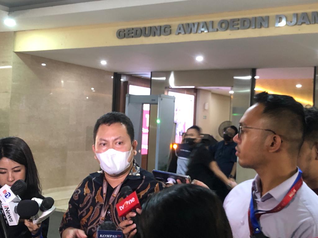 Sekda Riau Dilaporkan ke Bareskrim Polri Buntut Istri dan Anak Pamer Harta