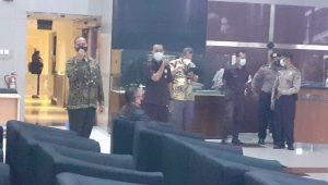 Rafael Alun Trisambodo usai jalani pemeriksaan di KPK