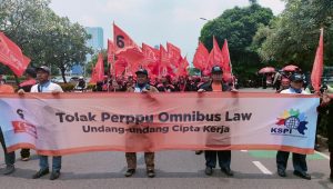 Buruh bakal lakukan longmarch minta Omnibus Law Cipta Kerja dibatalkan