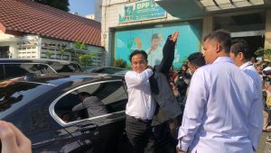 Yusril Ihza Mahendra tiba di kantor DPP PKB