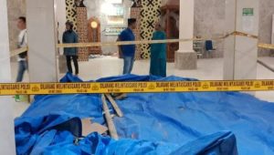 Kondisi pasca ambruknya kubah Masjid Ittifaqul Jamaah di Jalan Barukang II, Ujung Tanah, Makassar, Sulawesi Selatan.| ist