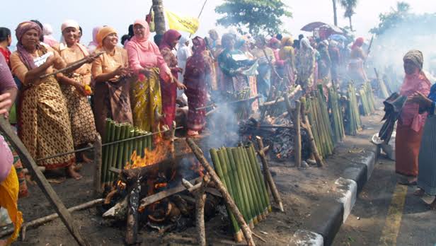 6 Tradisi Unik Menyambut Bulan Ramadan di Indonesia