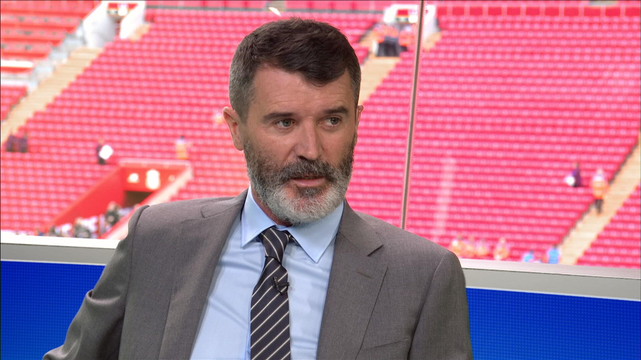 Kalah Telak dari Liverpool, Roy Keane Kesal Pemain MU Bisa Tertawa di Anfield
