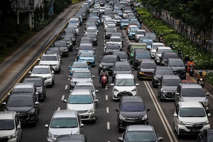 Pemprov DKI Jakarta Bahas Aturan Jam Kerja Demi Urai Kemacetan