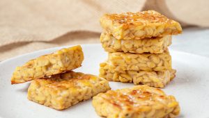 Tempe goreng jadi makanan vegan terbaik nomor empat dunia