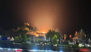 Semburan gas disertai api di Rest Area Tol Cipali KM 86B, Subang, Jawa Barat, Minggu, 30/4/2023 dini hari. |Ist
