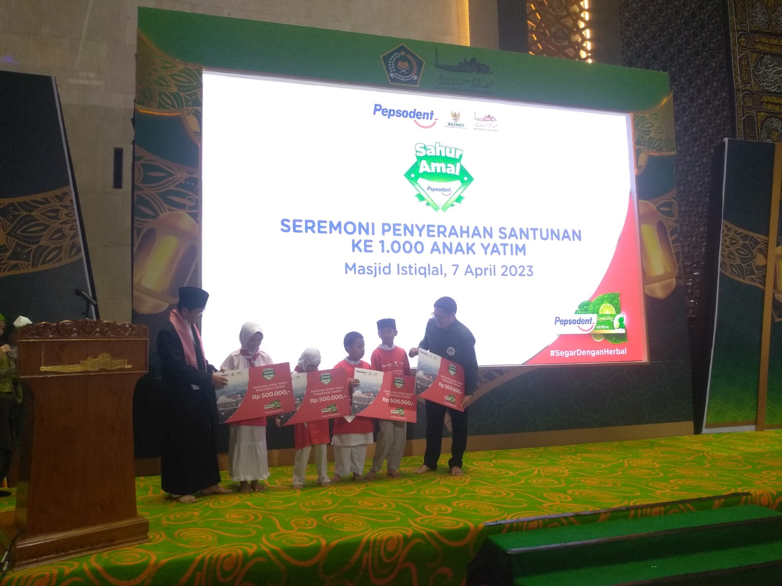 Masjid Istiqlal Gelar Santunan untuk 1000 Anak Yatim Piatu