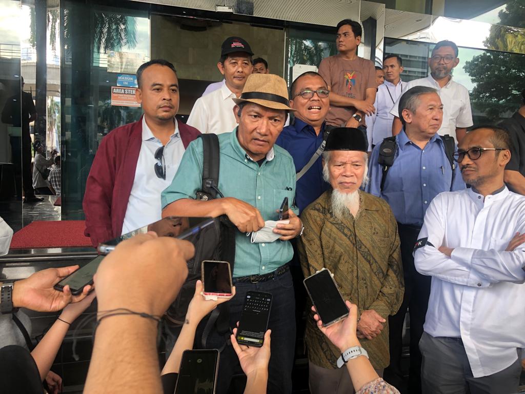 Saut Situmorang Sebut Tak Bisa Berharap Banyak pada Dewas KPK Soal Firli Bahuri