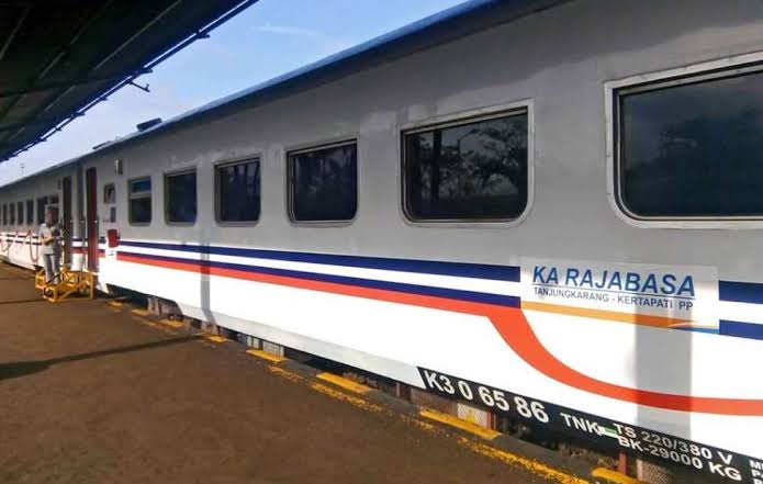 Jalur Ambles, Perjalanan Kereta Api Tanjungkarang-Kertapati Dibatalkan