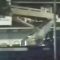 Tangkapan layar video viral mobil crane Pemkot Bandar Lampung digunakan untuk memasang bendera Partai Nasdem. | ist