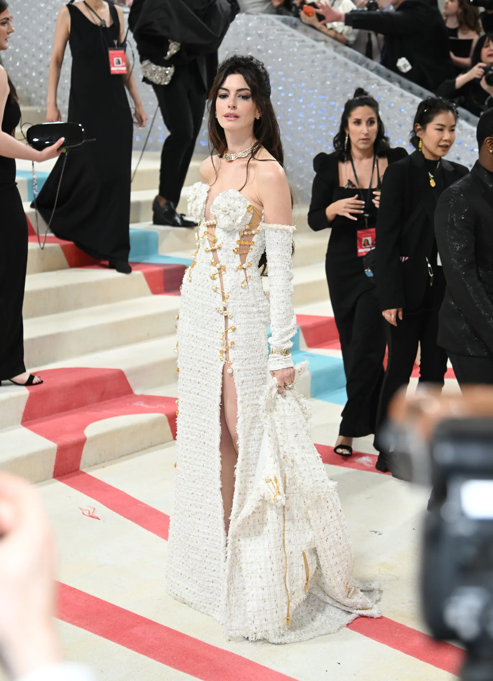 Anne Hathaway di Met Gala 2023 | ist