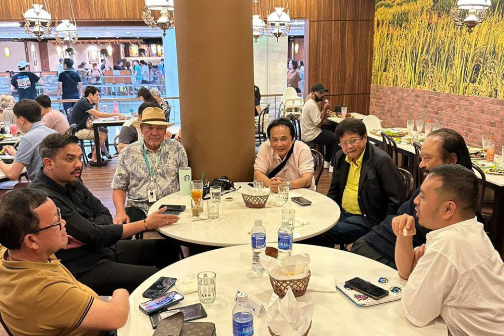 Ke Singapura pun Elit Partai Golkar Ketemu Surya Paloh Bahas Pilpres 2024