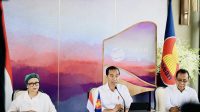 Presiden Joko Widodo dan Menlu Retno Marsudi. | Dok Kemlu RI.