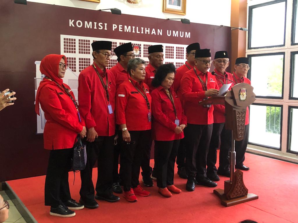 Partai Demokrasi Indonesia (PDI) Perjuangan resmi mendaftarkan 580 bakal calon legislatif (bacaleg) ke Komisi Pemilihan Umum (KPU), Kamis, 11/5/2023 | Novia Suhari/forumkeadilan.com
