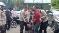 Pelaku penembakan di kantor pusat MUI, Jakarta, diamankan aparat. | Dok Polri