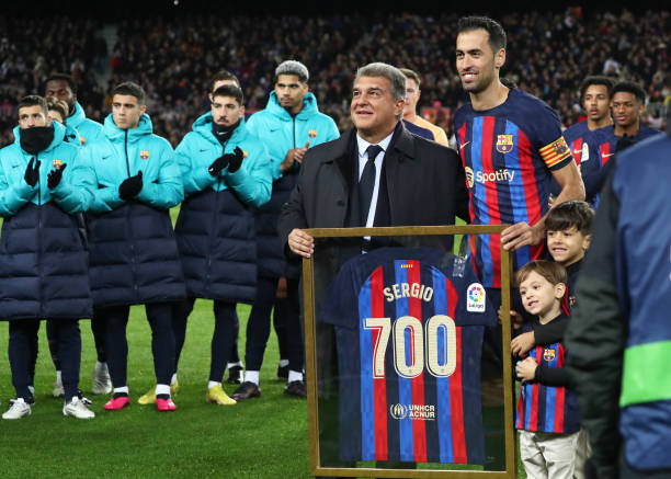 Pasca 18 Tahun Pengabdian, Sergio Busquets Umumkan Hengkang Dari Barcelona