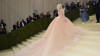 Billie Eilish di Met Gala 2021