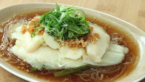 Resep ikan steam bawang putih | Twitter @hermawan_devina