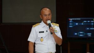 Kapuspen TNI Laksamana Muda TNI Julius Widjojono