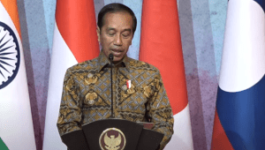 Presiden Joko Widodo (Jokowi) menerima kunjungan para Menteri Luar Negeri (Menlu) ASEAN dan negara mitra yang digelar di Hotel Shangri-La, Jakarta, Jumat, 14/7/2023 | YouTube Sekretariat Presiden