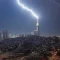 Viral menara jam tersambar petir di Makkah