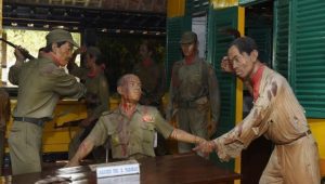 Diorama penyiksaan jenderal di Lubang Buaya