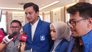 Eko Patrio, Anggara Wicitra Sastroamidjojo, Wakil Ketua DPRD DKI Jakarta Zita Anjani, dan Idris Ahmad memberikan keterangan di DPP PAN, Jalan Warung Buncit Raya, Jakarta Selatan, Selasa, 12/9/2023.