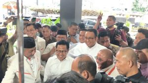 Anies Baswedan dan Cak Imin tiba di DPP PKS DPP PKS kawasan TB Simatupang Pasar Minggu, Jakarta Selatan, Selasa, 12/9/2023.