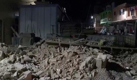 Gempa berkekuatan magnitudo 6,8 mengguncang Maroko bagian tengah pada Jumat, 8/9/2023 pukul 23.11 malam waktu setempat (22.11 GMT).