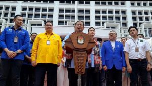 Prabowo usai mendaftarkan diri ke KPU pada Rabu, 25/10/2023
