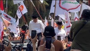 Pasangan bakal calon presiden (capres) dan calon wakil presiden (cawapres) Anies Baswedan dan Muhaimin Iskandar alias Cak Imin tiba di Komisi Pemilihan Umum (KPU), Jakarta Pusat, Kamis, 19/10/2023 pagi